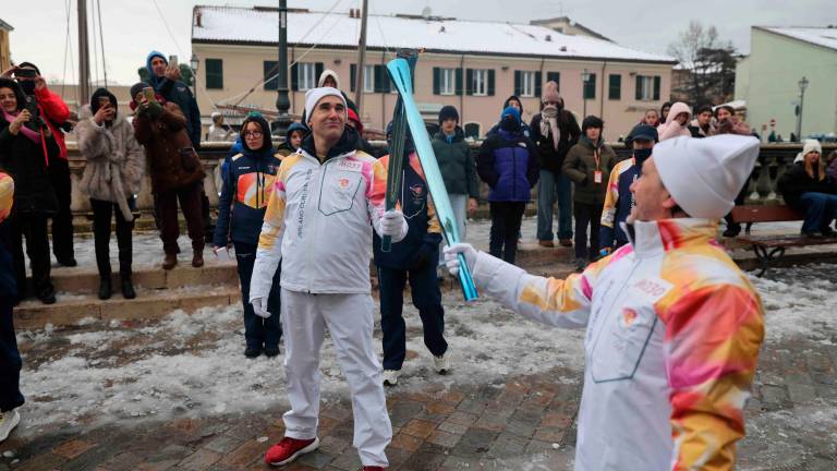 La Fiaccola Olimpica lungo le strade di Cesenatico - VIDEO GALLERY