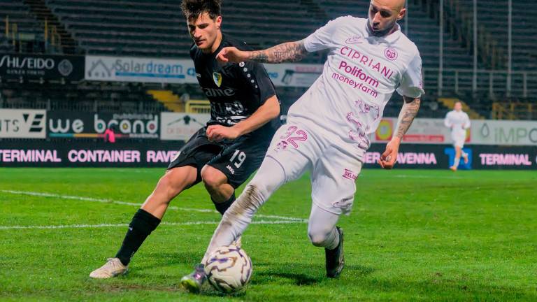 Carlo Ilari potrebbe essere un’idea per il centrocampo del Forlì foto fiorentini