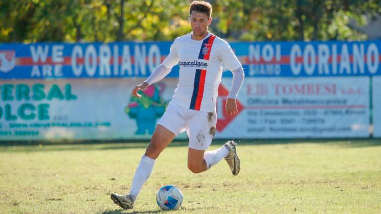 L’attaccante Giovanni Pacchioni con la maglia del Tropical Coriano