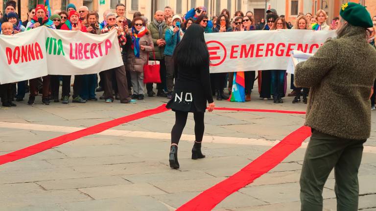 Ravenna. Lo “sfilotto”, il corteo per le donne e per la pace FOTOGALLERY Massimo Fiorentini