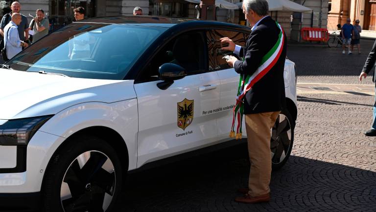 Forlì, nuove auto in comodato gratuito al Comune FOTOGALLERY