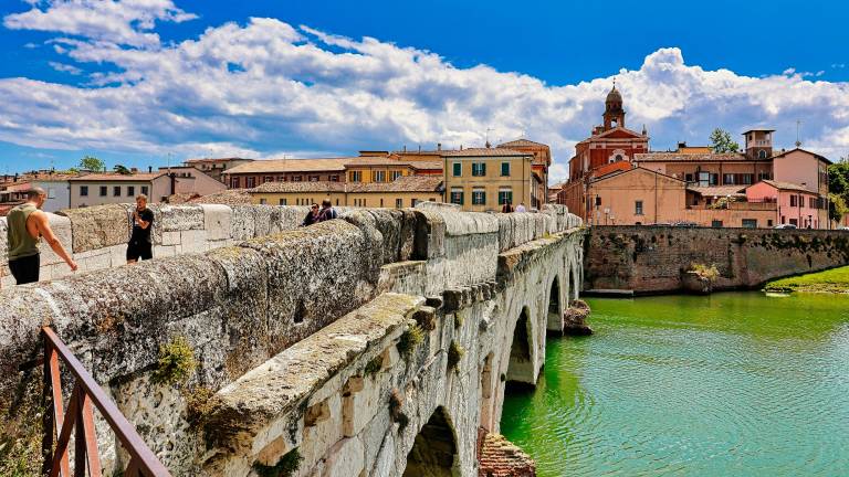 Come muoversi a Rimini: mezzi, costi e consigli per scegliere l’opzione giusta