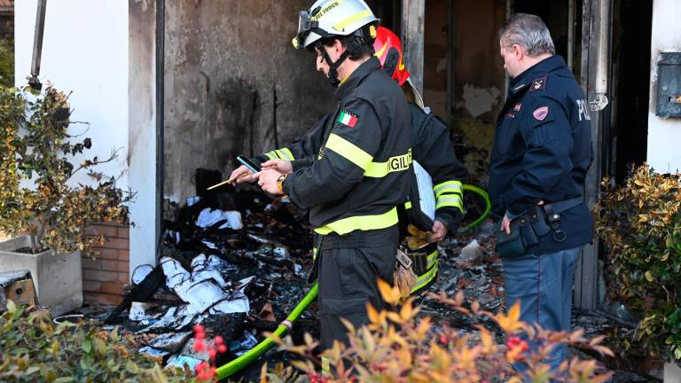 Forlì, incendio in un negozio: grave una donna - Gallery