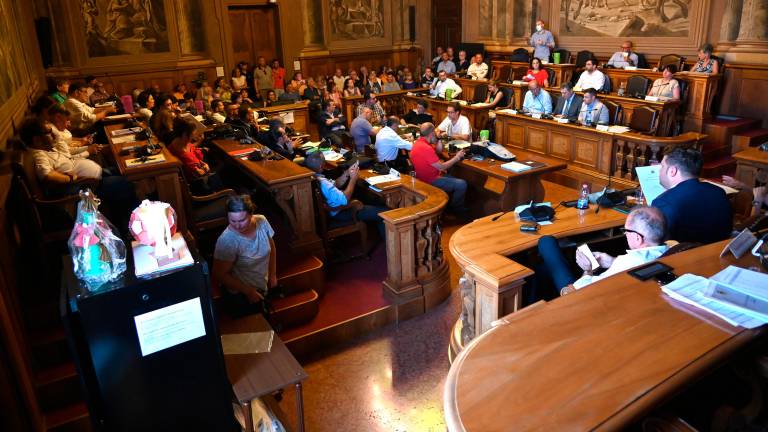 Il consiglio comunale in una foto di repertorio