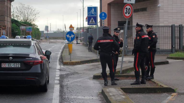 Ravenna, omicidio in Darsena: 29enne morto sulla ciclabile con un taglio al collo VIDEO GALLERY