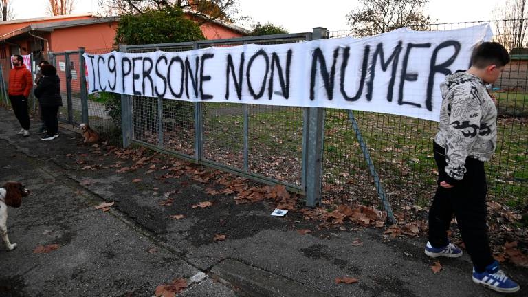 Forlì, accorpamento con Ic 4: protesta di genitori e bambini a Villafranca FOTOGALLERY