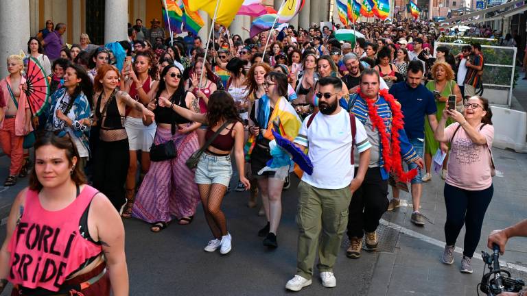 Forlì Pride, un lungo corteo arcobaleno FOTOGALLERY