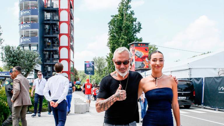 Imola, Formula 1. Da Barbara D’Urso ad Hamilton, la mattina al paddock - Gallery