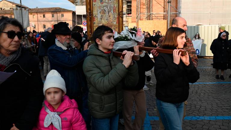 Forlì, la Fiorita dei bambini per la Madonna del Fuoco VIDEO E FOTOGALLERY