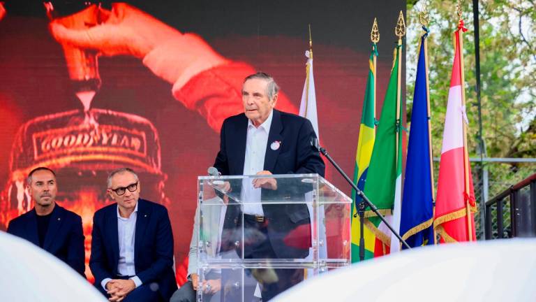 Imola, il vicepremier Antonio Tajani: «Senna e Ratzenberger esempi positivi, lo sport è strumento di pace» VIDEOGALLERY