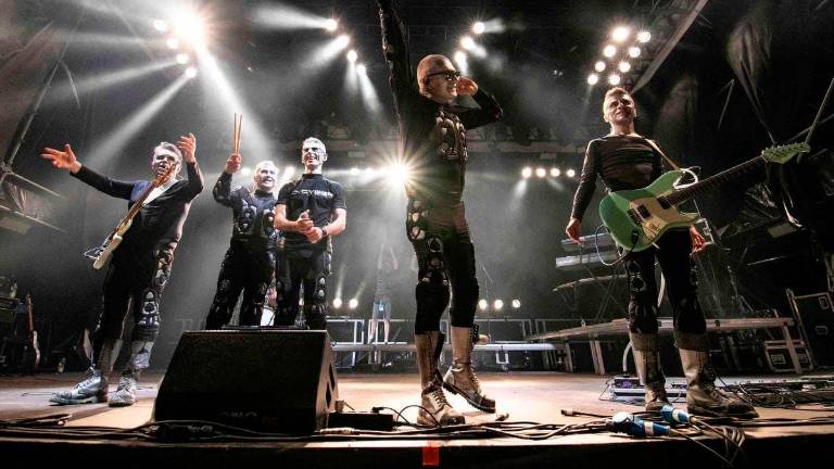 Il ritorno dei Rockets argentati: «Siamo un gruppo rock che usa l’elettronica» / LA PHOTOGALLERY