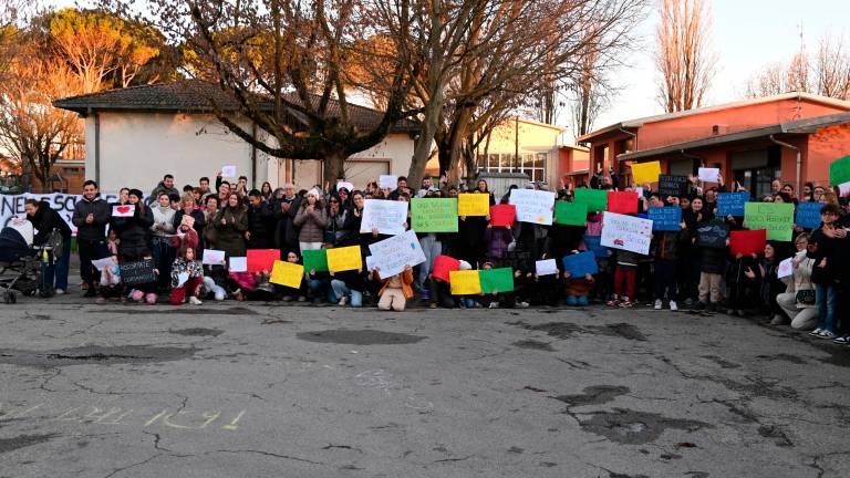 Forlì, accorpamento con Ic 4: protesta di genitori e bambini a Villafranca FOTOGALLERY