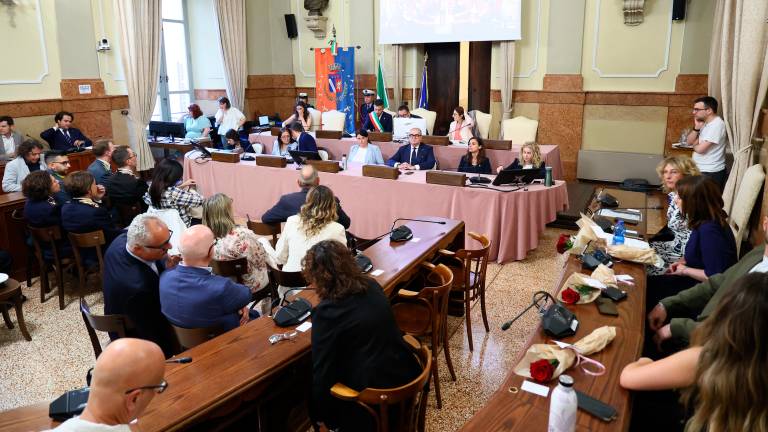 Imola, si è insediato il nuovo consiglio comunale tanti giovani e qualche ritorno GALLERY FOTO MMPH
