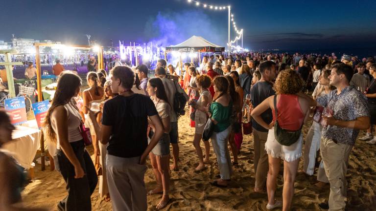 Rimini, via alla Notte Rosa e la riviera si illumina - Gallery