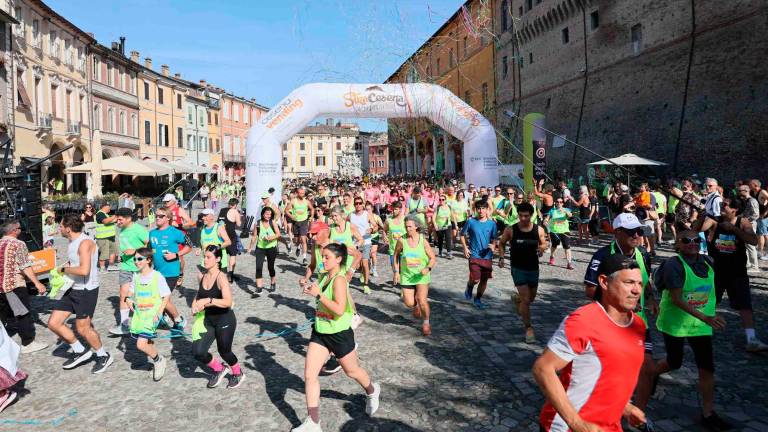 “StraCesena”: la corsetta a fin di bene vince il caldo, 2 mila partecipanti per aiutare i bambini malati, anche un 88enne al via