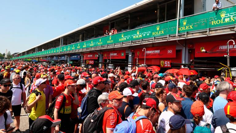 Imola, secondo giorno di Wec con una folla crescente di tifosi e domani Kimi Antonelli dà il via alla gara Gallery FOTO MMPH
