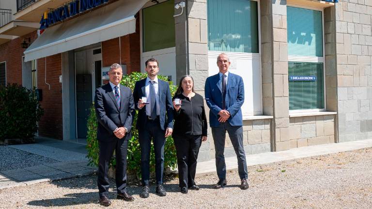 Medaglia d’argento alla direttrice della Filiale Barbara Fiorani e al collega Davide Santini