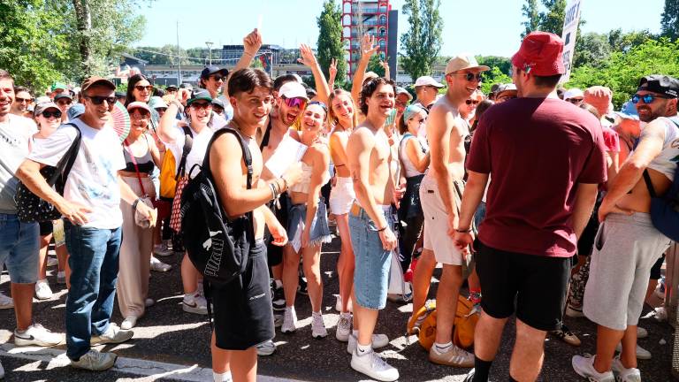 Imola, il pubblico di Cremonini è già arrivato in città GALLERY MMPH