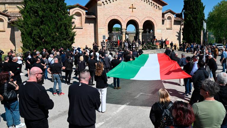 Predappio, 150 nostalgici per l’anniversario di Mussolini FOTOGALLERY