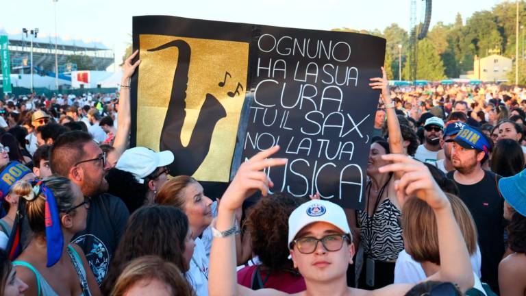 Imola, Cremonini: “Questa è la Woodstock della Romagna” GALLERY