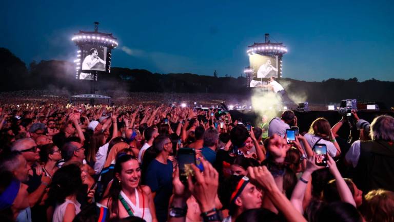 Imola, Cremonini: “Questa è la Woodstock della Romagna” GALLERY