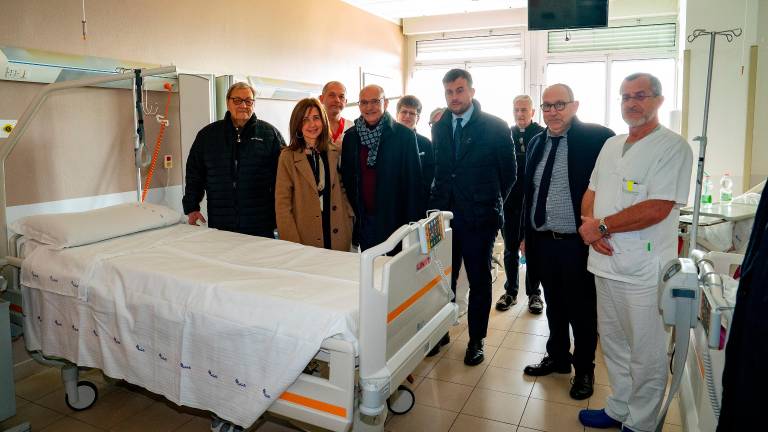 L’inaugurazione dei nuovi letti donati all’ospedale di Imola