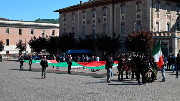 Predappio, 150 nostalgici per l’anniversario di Mussolini FOTOGALLERY
