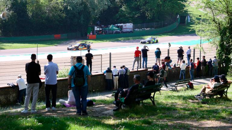 Imola, al Wec il popolo delle corse riempie centro e circuito - Gallery FOTO MMPH