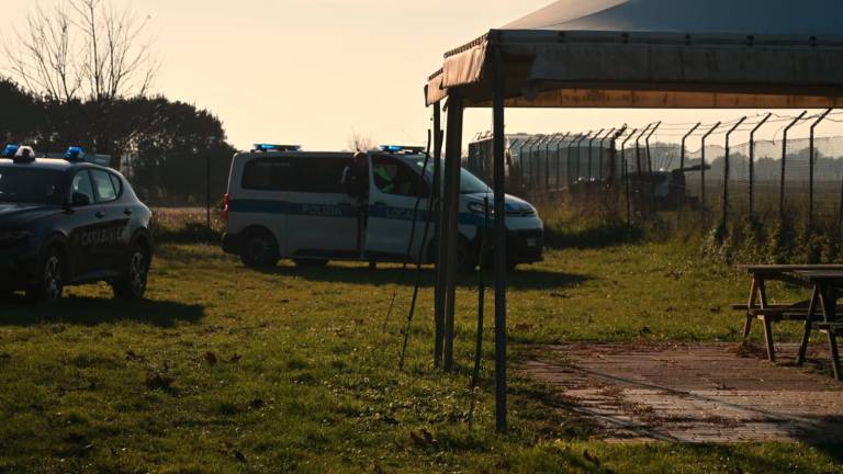 Precipitano con il paracadute. Le immagini della tragedia FOTOGALLERY