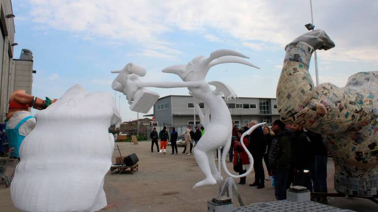 Gambettola, fervono i lavori per il 140° Carnevale: avrà 3 sfilate e 15 giorni di iniziative