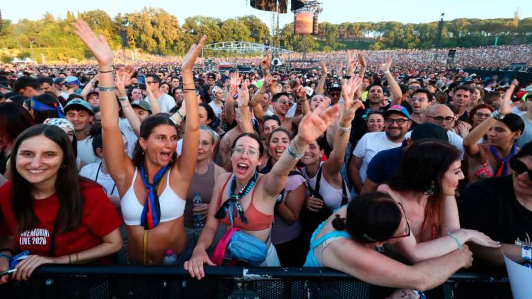 Imola, Cremonini: “Questa è la Woodstock della Romagna” GALLERY