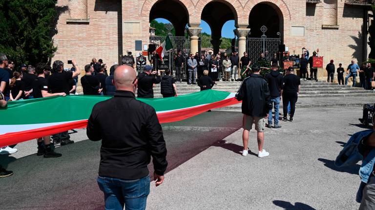Predappio, 150 nostalgici per l’anniversario di Mussolini FOTOGALLERY
