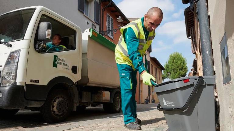 La raccolta porta a porta dei rifiuti