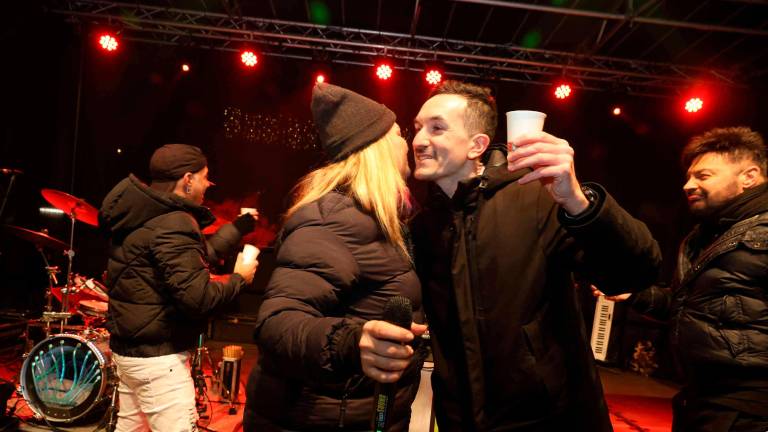 Cesenatico, un mare di gente per Capodanno - Gallery