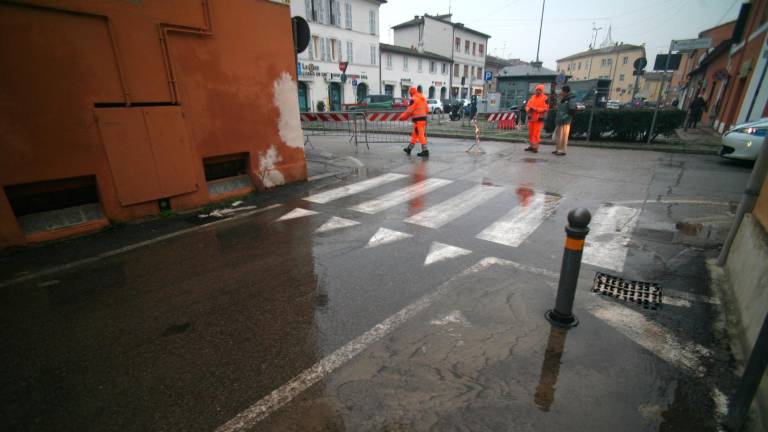 Ravenna, nuova rottura della rete idrica nel Borgo San Rocco: si rafforza l’ipotesi di un legame col terremoto e si rischia un altro stop all’erogazione dell’acqua - Gallery