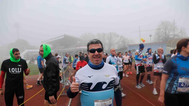 Podismo, una marea colorata al via della “Attraverso Cesenatico” VIDEO GALLERY