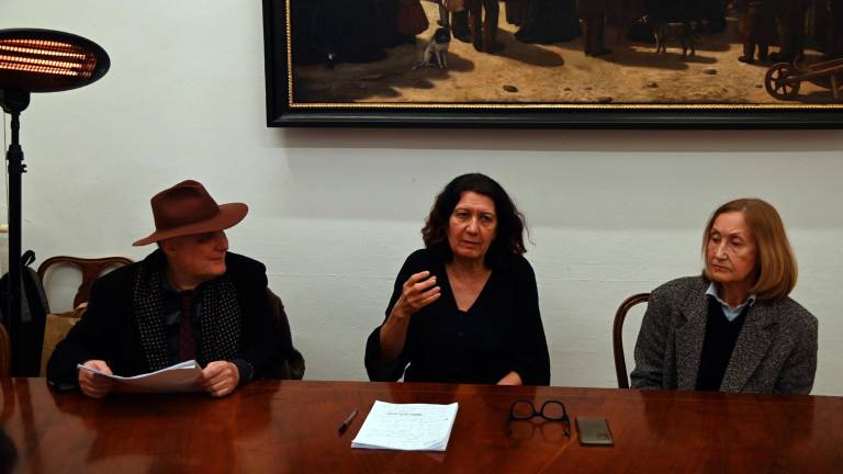 Al centro Alessandra Ascari Raccagni, alla direzione del Pri a Forlì