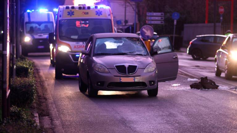 Ravenna, incidente: travolto da un’auto in via Faentina, anziano in gravi condizioni