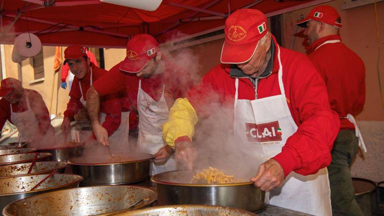 Borgo Tossignano tra polenta e maccheroni