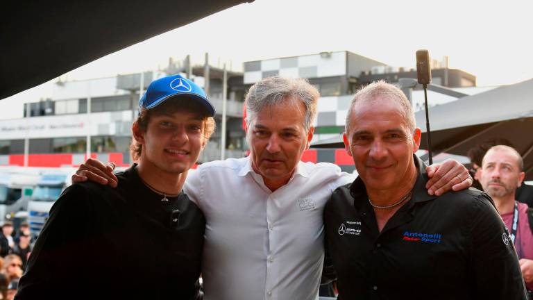 Kimi Antonelli a Misano per sostenere la squadra di papà Marco GALLERY