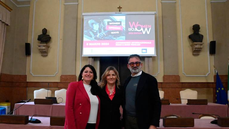 Elisa Spada, Elena Penazzi, il direttore dell’autodromo Pietro Benvenuti foto mmph
