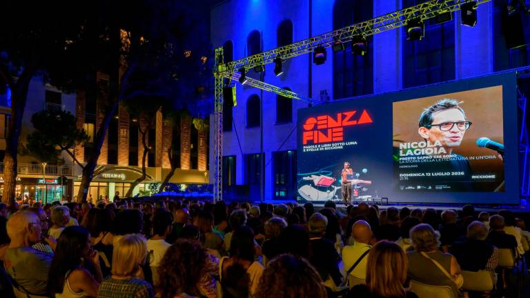 Nicola Lagioia rapisce il pubblico di Riccione con il racconto della letteratura