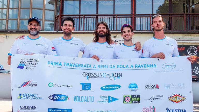 Da Pola a Ravenna su una barca da canottaggio: l’arrivo previsto nel pomeriggio