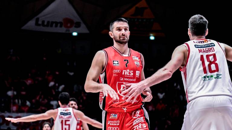 Giovanni Tomassini marcato da Magro