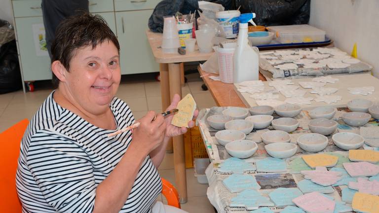 “Nuova Famiglia” al lavoroper i doni solidali natalizi