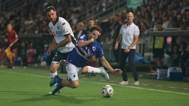 Attilio Lombardo osserva un duello tra Simone Bastoni e Carlo Cherubini (Zanotti)