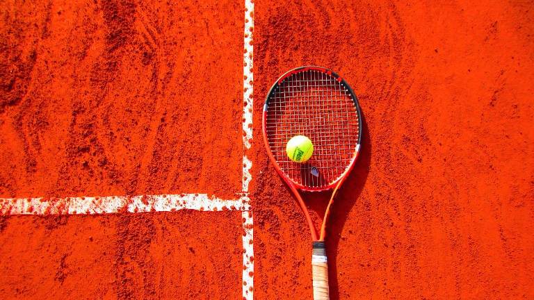 Tennis, Bartoletti, Carlotti, Muratori avanti al Valmarecchia