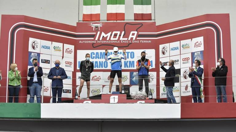 Podismo, Marco Menegardi vince la 100 Chilometri / GALLERY