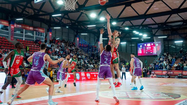 A Rimini l’omaggio a Piero Pasini in una serata trionfale e di grande basket - Gallery