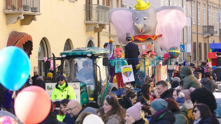 Il Covid fa saltare l'edizione 2022 del carnevale di Ravenna